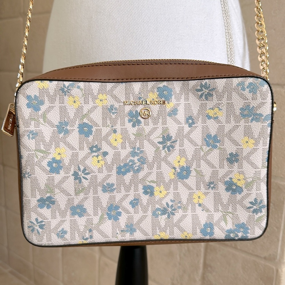MK Jet Set Charm crossbody bag